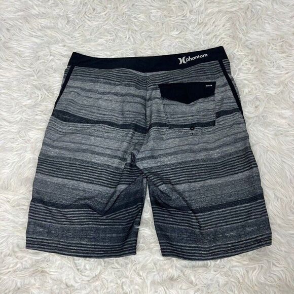 Hurley Men's 29 Grey & Black Striped Phantom Swim Trunks Board Shorts - Picture 2 of 10